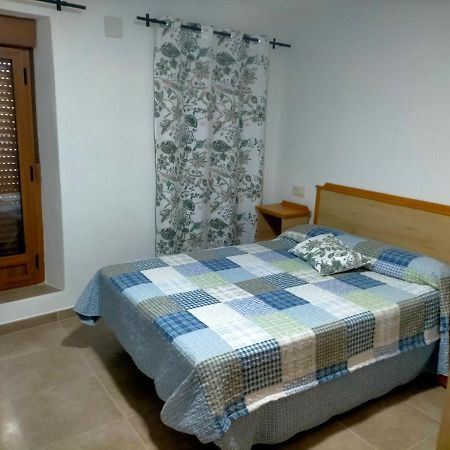 Casa Rural Ardwina II Alía Buitenkant foto